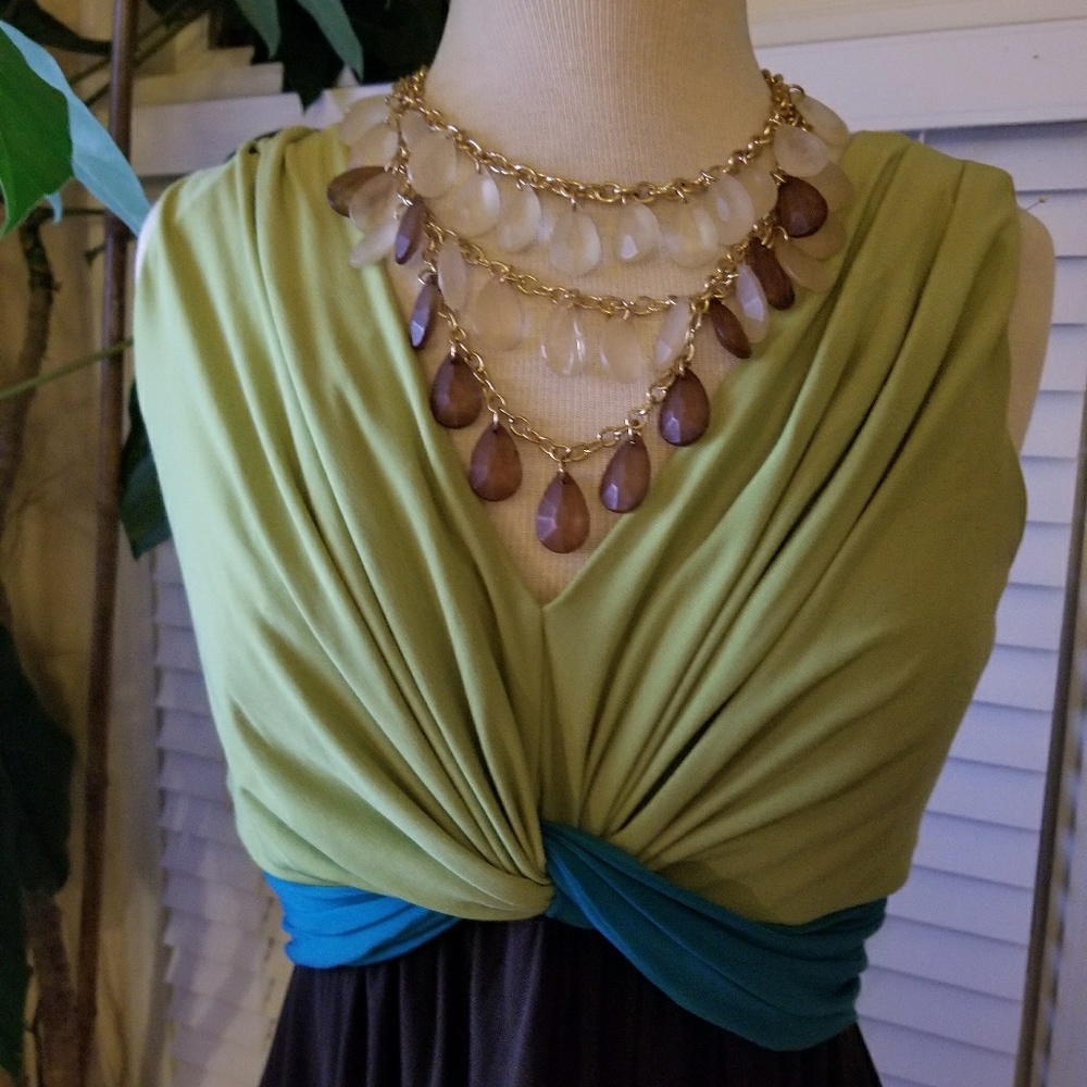 Dress - Picture 2 of 3